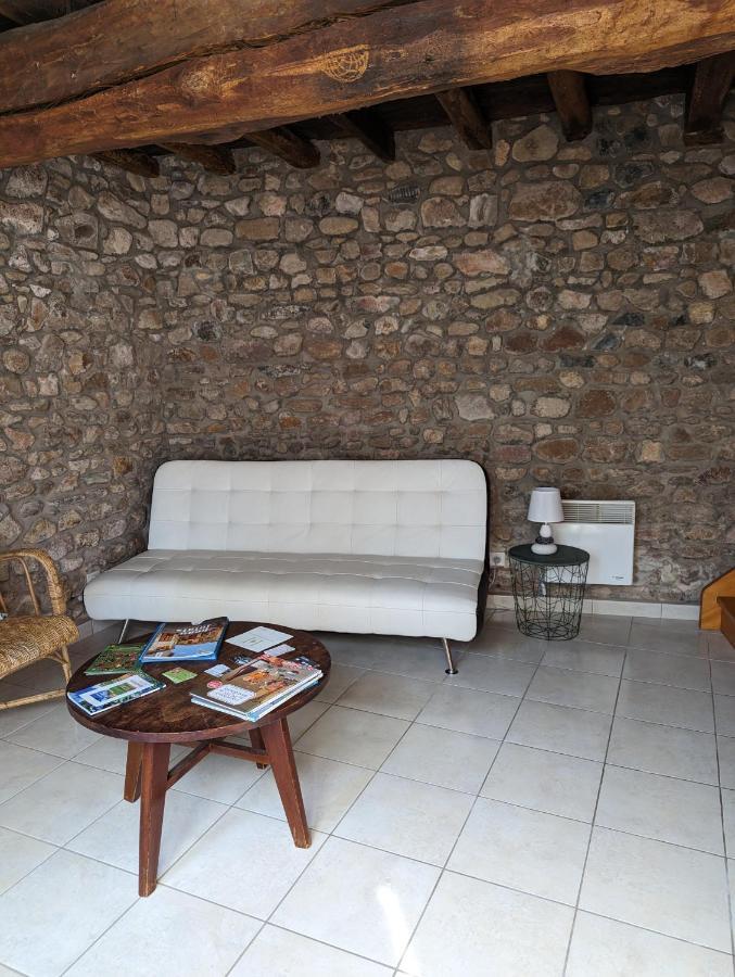 Domaine Viticole Philippe Deschamps Bed & Breakfast Beaujeu  Exterior photo